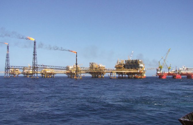 Kad nafta preplavi Crnu Goru, a Crnogorci postanu šeici