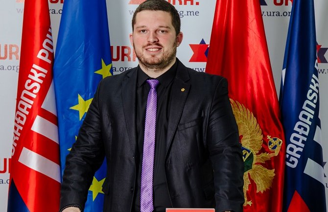 Mikić: Pacijenti oboljeli od kancera primorani da čekaju, ministar ne osjeća odgovornost