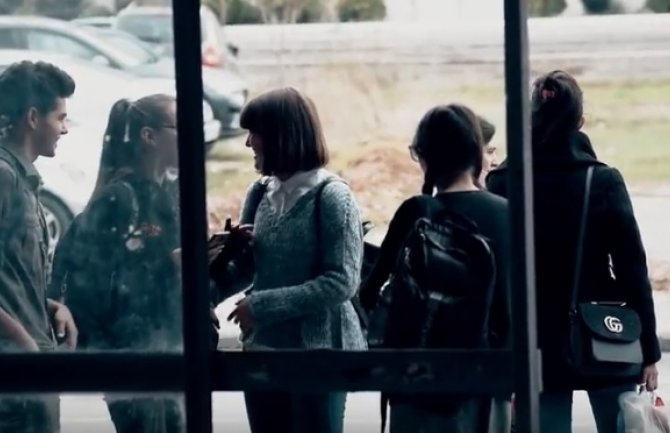 Pogledajte kako Podgoričani (ne)reaguju na nasilje (VIDEO)