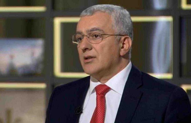 Mandić: Ustavni sud da se odredi na žalbe, u nedjelju će biti kasno jer se pale vatre slobode