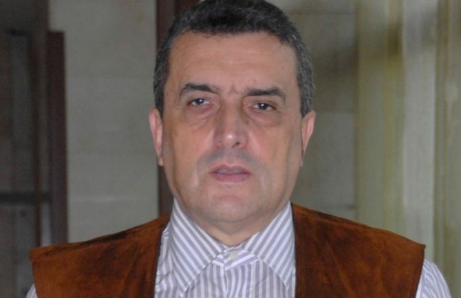 Vukadinović: Pozicija DPS-a lagodna, love greške, od nove vlasti se puno očekuje