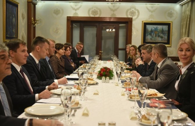 Nuhodžić i Veljović sa ambasadorima EU: Dobri rezultati u borbi protiv organizovanog kriminala