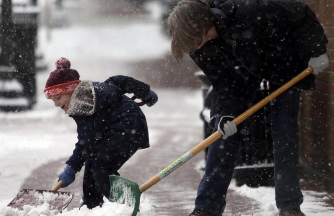 Ko ne bude čistio snijeg kazne i do 3.000 eura