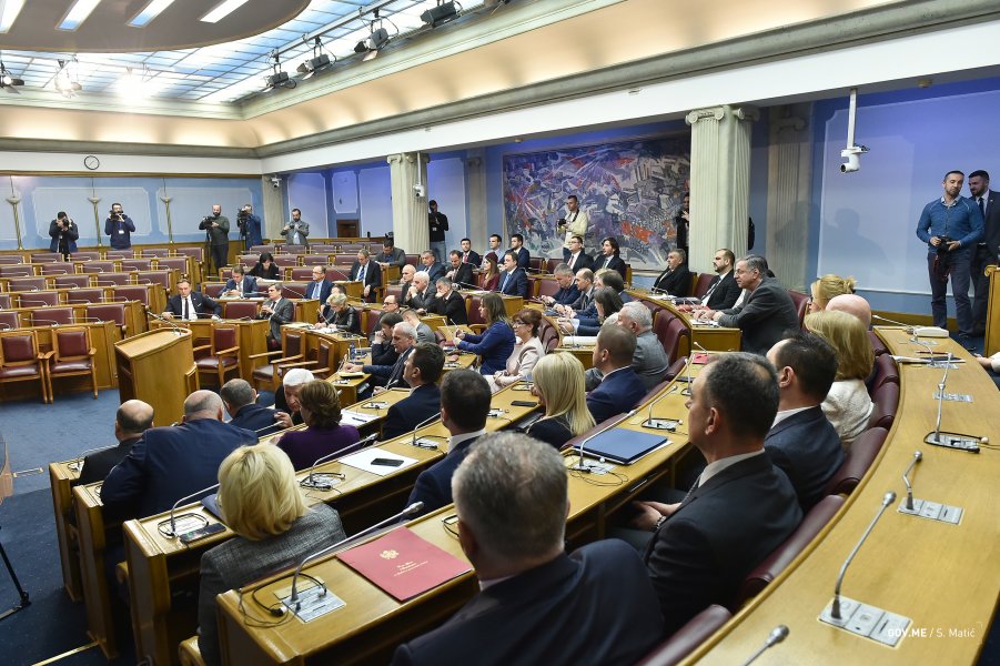 20181212Premijerskisat5