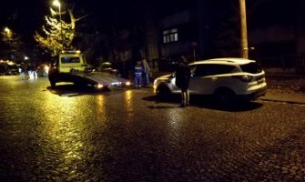 Masovno izbušene gume na automobilima tokom utakmice Zvezda-PSŽ