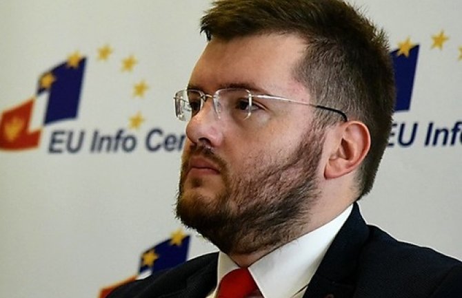 Koprivica o predlogu budžeta: Nastavak štetne prakse, opasan dužnički akt