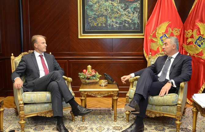 Orav i Đukanović: Potrebno nastaviti dijalog u Skupštini