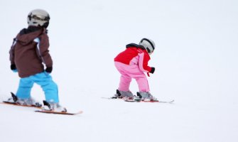 Djecu učite da skijaju čim napune dvije godine