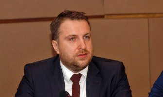 Gradonačelnik Sarajeva umjesto prvo, darivao drugo novorođenče u 2019. godini