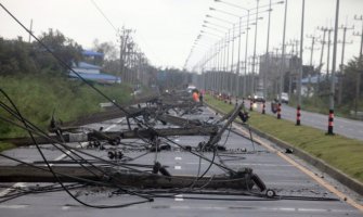 Tajland: Najveća tropska oluja u poslednjih 30 godina, evakuisano skoro 30 hiljada ljudi 