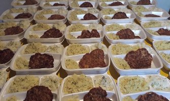 Tradicionalno: Božićni ručak za pedeset ugroženih porodica