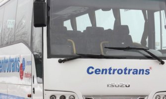 Sarajevo: Žena lopatom razbila staklo na autobusu