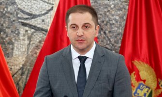 Šehović: Prosvjetarima treba povećati plate i i izdvajanja za rješavanja stambenih pitanja 