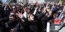 Prosvjetni radnici protestuju u Atini, kratki sukob s policijom (FOTO)