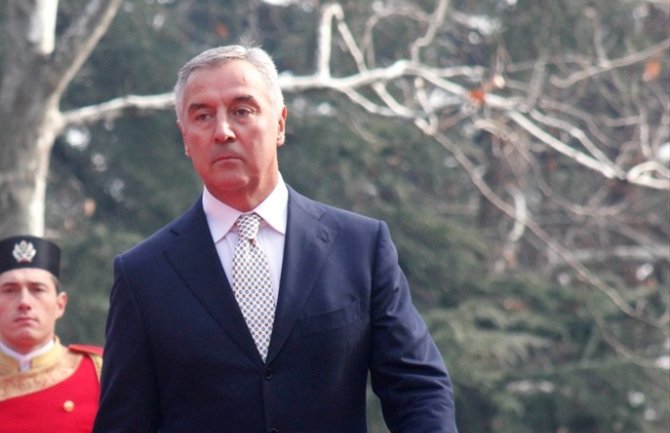 Đukanović: Netačno je da je vila moja, sve što imam stekao sam legalno