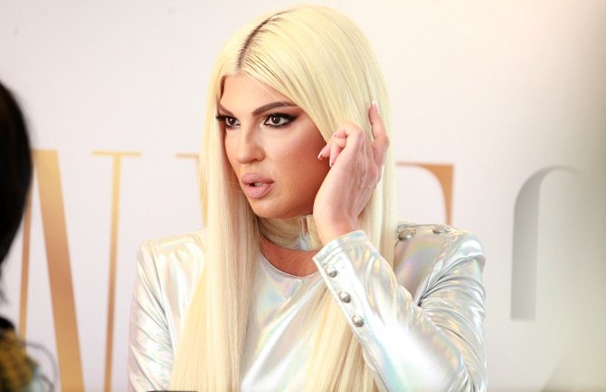 Zbog nesanice posle skandala Jelena Karleuša ugrozila zdravlje