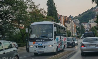 Budva: Besplatan prevoz za sve učenike i penzionere