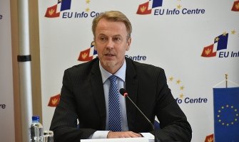 Orav: Pratimo rad državnih organa, novinarima obezbjediti radno okruženje