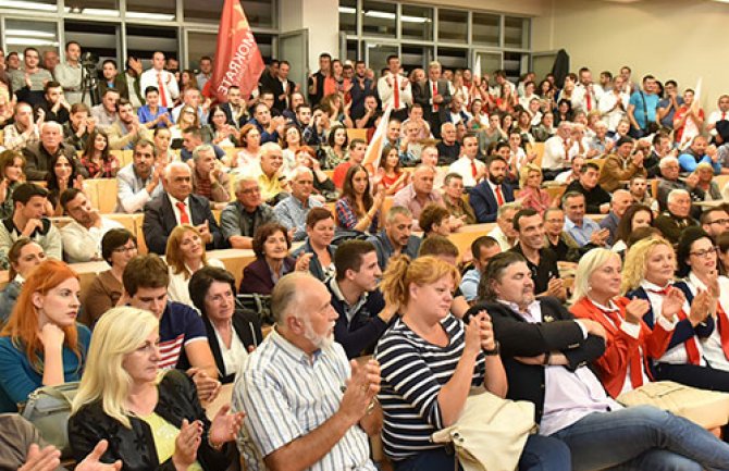 Demokrate OO Budva: Ne igrajte se s polovinom crnogorskog turizma