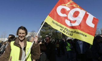 U Francuskoj nekoliko desetina hiljada ljudi na protestu sindikat