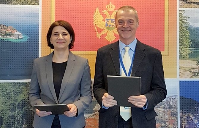 NATO i CG potpisali Memorandum o saradnji u sajber odbrani