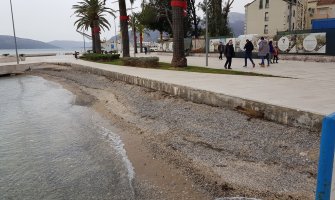 Predstavnici Opštine Tivat i Morskog dobra obišli šest javnih kupališta