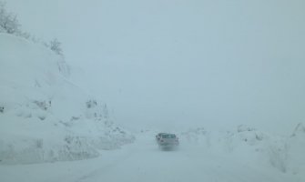 Zbog snijega i mećave zatvoren put  Šavnik - Žabljak