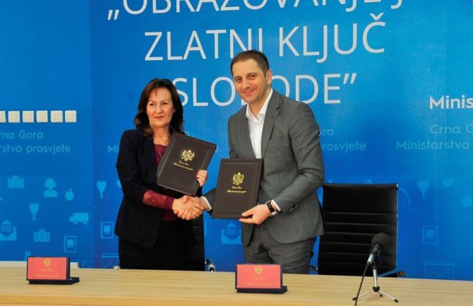 Zaposleni u prosvjeti će jednom godišnje davati krv