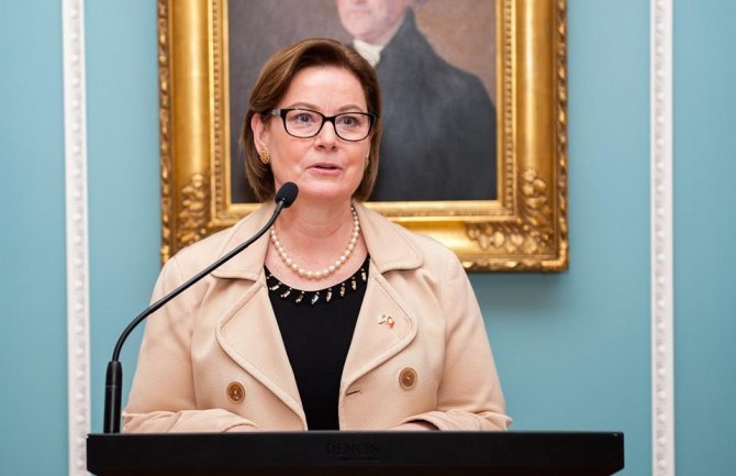 Ambasadorka SAD: Očekujemo profesionalno ponašanje nadležnih institucija u aktuelnim aferama