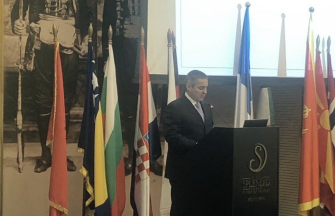 Veljović: Rodna ravnopravnost suštinski uslov pravednosti i jednakosti 