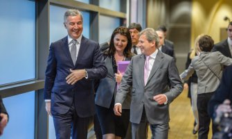 Đukanović sjutra sa Hanom