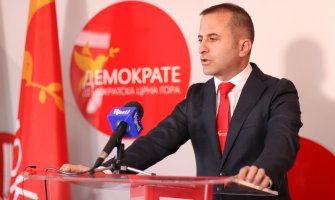 Mijović: Višemilionske nekretnine u posjedu Đukanovićevih saradnika