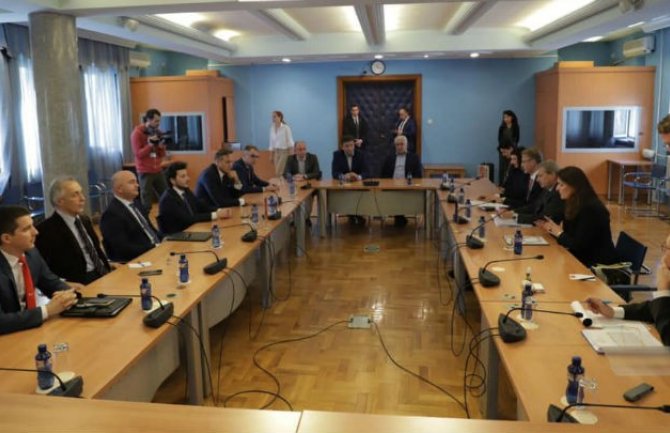 Opozicija na sastanku sa Hanom bila jedinstvena