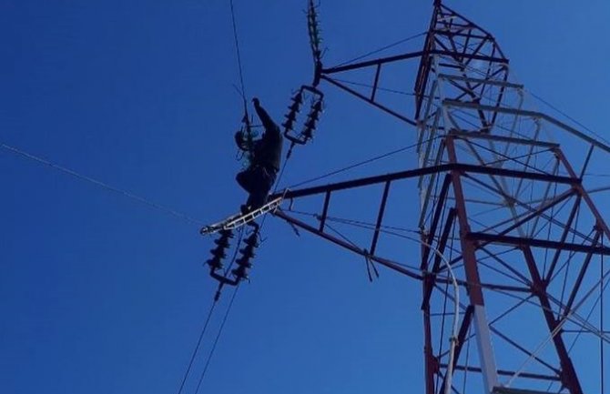 CEDIS: Bez struje djelovi primorja, Podgorice, Danilovgrada, ekipe na terenu