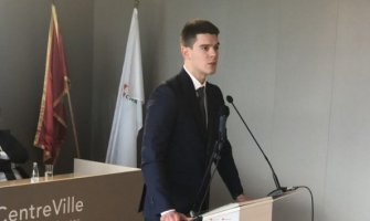 Kovačević: Ne čudi što nam pola omladine bježi preko okeana da zaradi koru hljeba