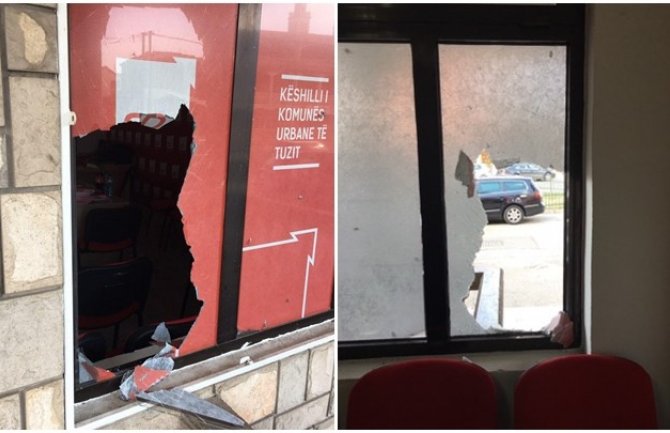 Tuzi: Demolirane prostorije SD-a 