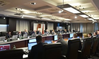 Vlada: 130.000 eura pomoći zbog štete koju je napravio orkanski vjetar