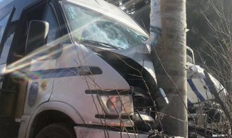 BIH: Sudar dva kombija, povrijeđeno 9 odbojkašica i dva vozača