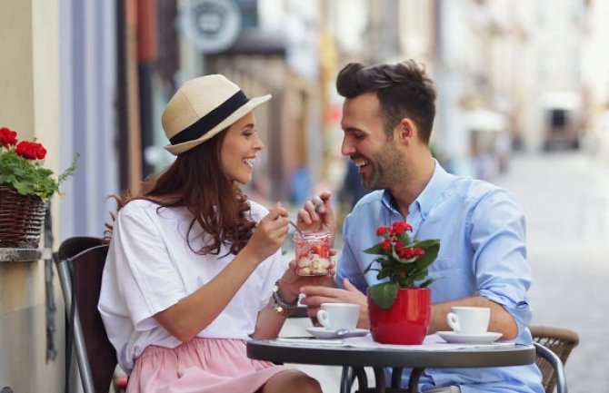 Stručnjaci tvrde: Ne postoji ljubav na prvi pogled