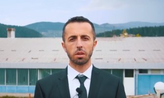 Ljajić: Da li je cilj raseliti stanovništvo kako bi samo privilegovane porodice mogle nastaviti sa luksuznim načinom života? 