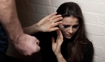 Sjetite se ovoga kad budete birali poklon za 8. mart: Svaka druga žena na Z. Balkanu žrtva je nasilja