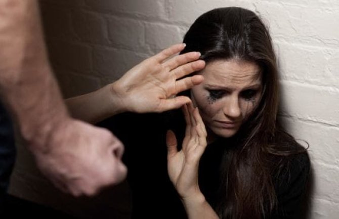 Sjetite se ovoga kad budete birali poklon za 8. mart: Svaka druga žena na Z. Balkanu žrtva je nasilja