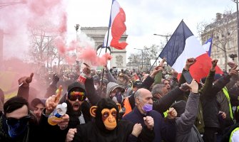 Protesti u Francuskoj: Učestvovalo više od 28.000 osoba, privedena 21 (FOTO)