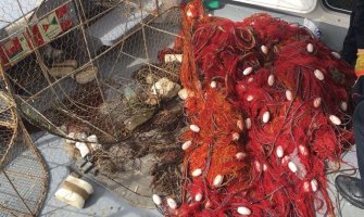 Zaplijenili mreže, parangale, vrše