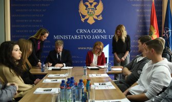  Srednjoškolcima predstavljene aktivnosti Ministarstva javne uprave