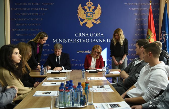  Srednjoškolcima predstavljene aktivnosti Ministarstva javne uprave