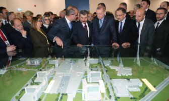 Erdogan otvorio najveću gradsku bolnicu u Evropi kapaciteta 3.800 kreveta(FOTO)