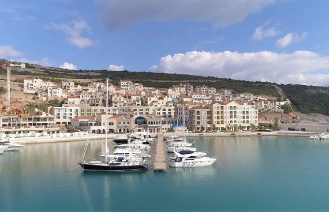 Počinje Luštica Bay bazar domaće hrane i proizvoda (FOTO)