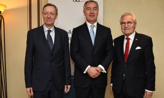 „Naš zadatak je da ojačamo odnose sa malom, ali prelijepom zemljom koja ima sve potencijale