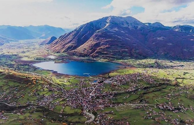  Metjahić: U 2019. godini udžbenici za đake prvake i naknade za svako novorođeno dijete